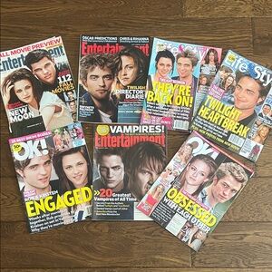 Set of 7 early 2000’s Twilight Covers